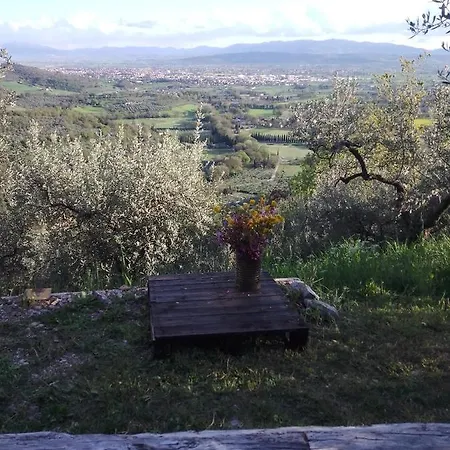 Casetta Nonna Augusta Спелло